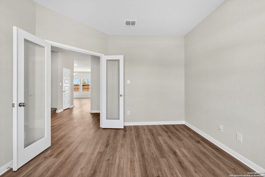 Spacious, unfurnished interior of a new home in Paloma Park, Converse (Image 33). Spacious, unfurnished interior of a new home in Paloma Park, Converse (Image 33).