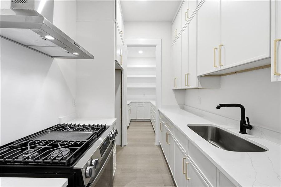 Furnished interior view inside a new home in , Buford (Image 16).