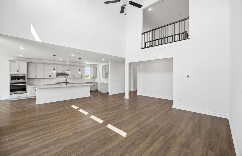 Spacious, unfurnished interior of a new home in Highland Lakes, McKinney (Image 17).