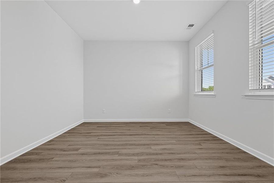 Spacious, unfurnished interior of a new home in , Bethlehem (Image 10).