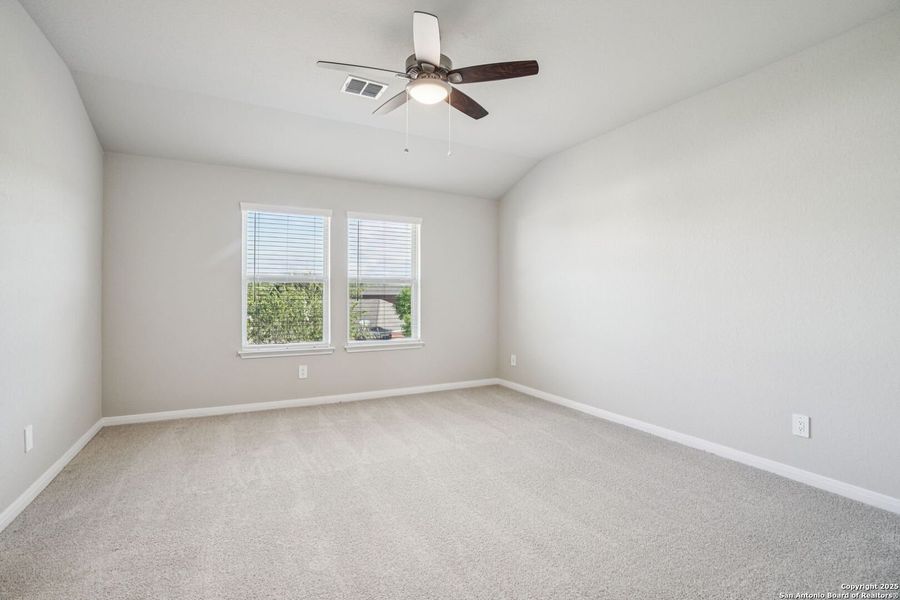 Spacious, unfurnished interior of a new home in Royal Crest, San Antonio (Image 33). Spacious, unfurnished interior of a new home in Royal Crest, San Antonio (Image 33).