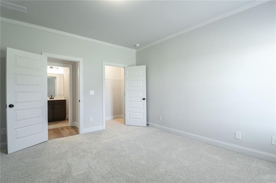 Spacious, unfurnished interior of a new home in Calgary Downs, Winder (Image 23).