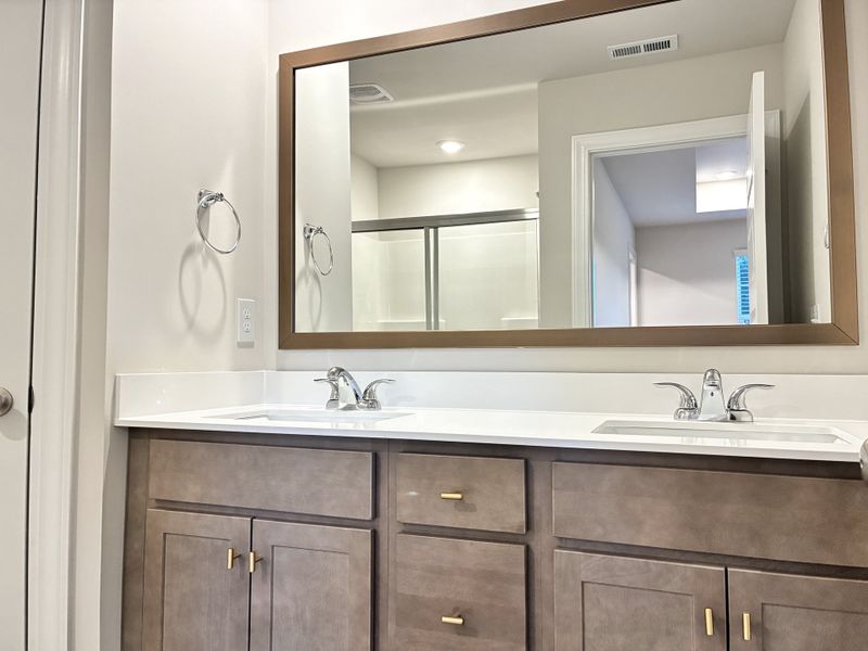 Image 26 of a home in Miller Park.