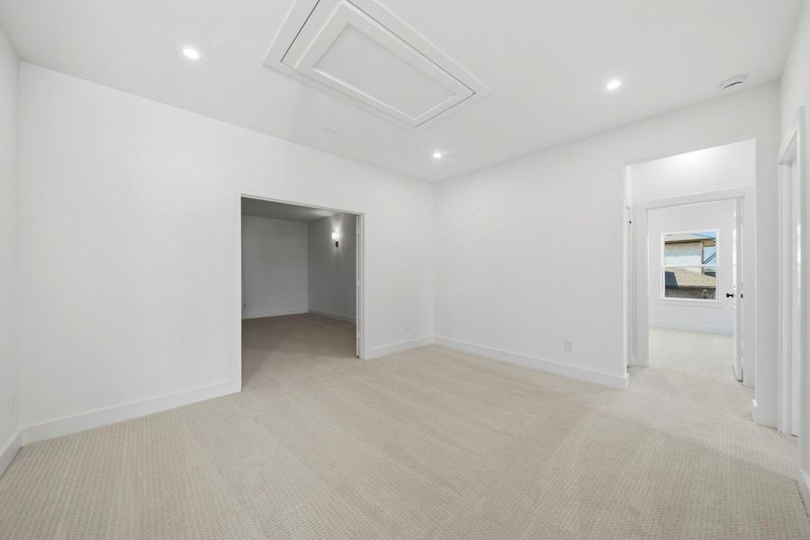 Spacious, unfurnished interior of a new home in Legacy, League City (Image 42).