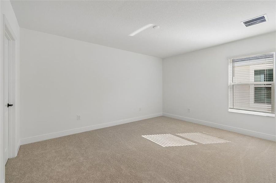 Spacious, unfurnished interior of a new home in SeaFlower, Bradenton (Image 13).