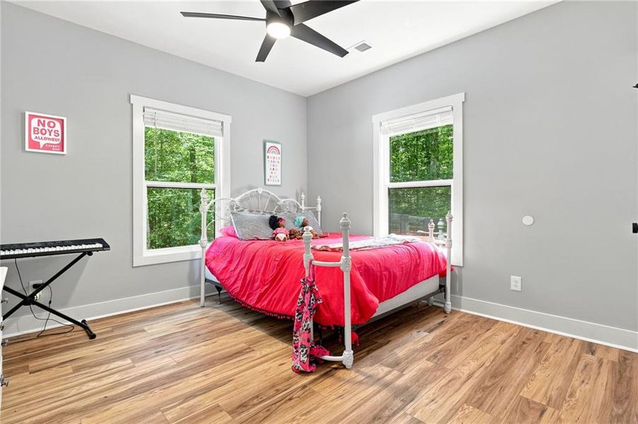 Furnished interior view inside a new home in , Jasper (Image 10).