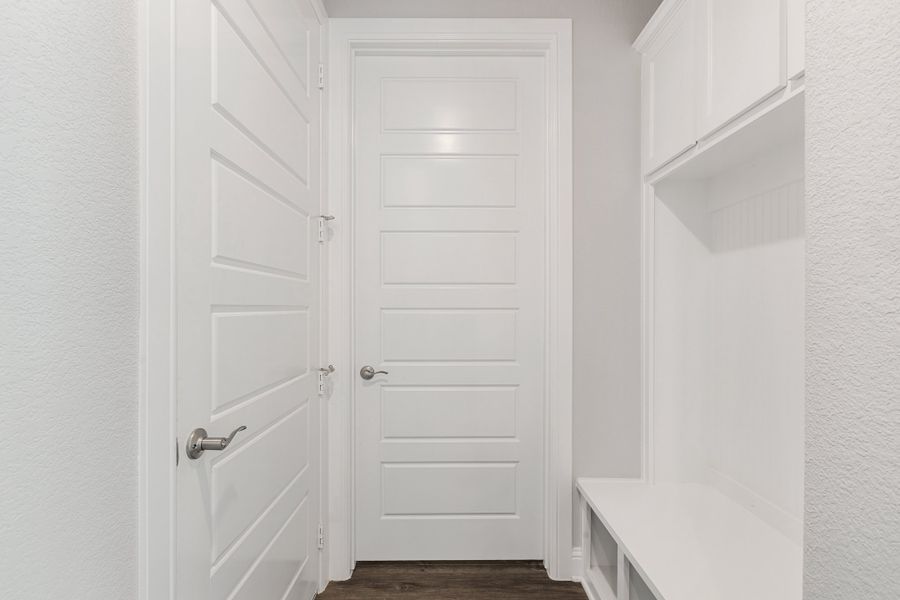 Representative furnished interior of a home built from the The Braden II by Doug Parr Custom Homes in Kessler Farms, Brock (Image 11).