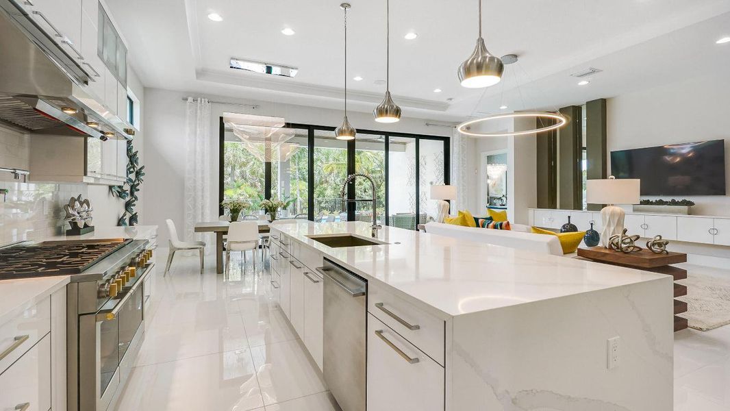 Model Photo used for reference Model Photo used for reference