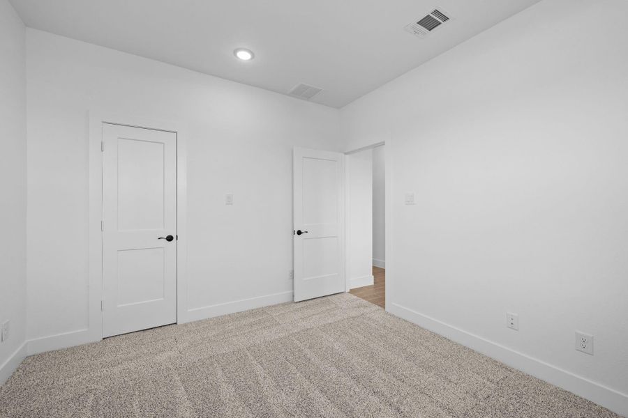Spacious, unfurnished interior of a new home in Sienna, Missouri City (Image 14). Spacious, unfurnished interior of a new home in Sienna, Missouri City (Image 14).