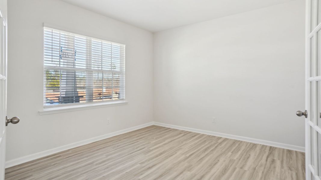 Spacious, unfurnished interior of a new home in Granite Falls, Lancaster (Image 12). Spacious, unfurnished interior of a new home in Granite Falls, Lancaster (Image 12).