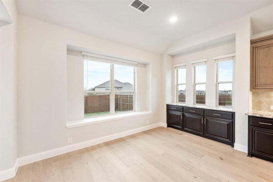 Spacious, unfurnished interior of a new home in Hayes Crossing, Midlothian (Image 31).