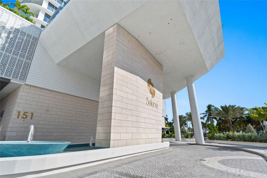 Condo located in Fort Lauderdale, FL showcasing its design and architecture (Image 41).