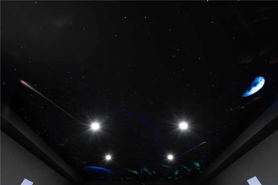 Image 97 of a home in .