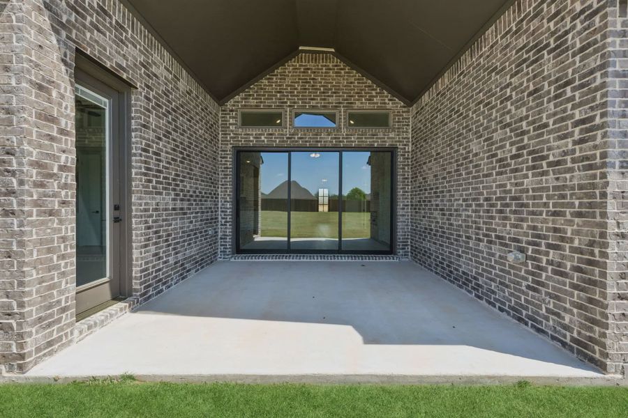 Exterior details and patio area of a home in Lakeview Heights, Azle (Image 2). Exterior details and patio area of a home in Lakeview Heights, Azle (Image 2).