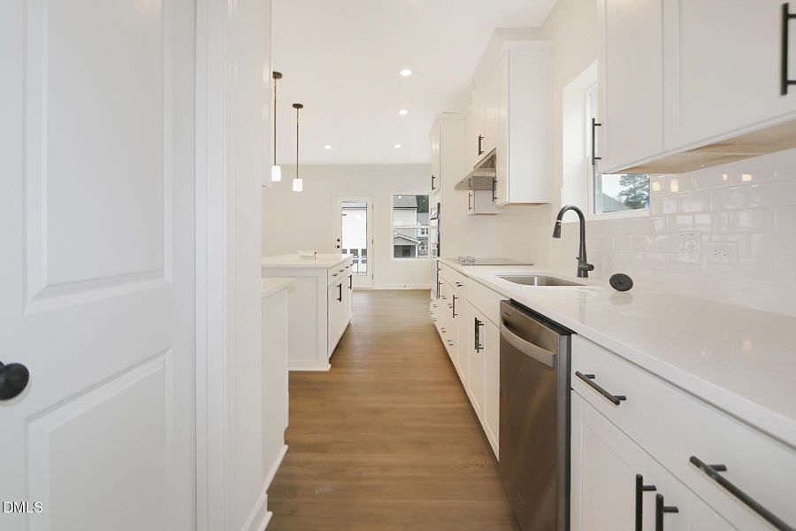 WG 61 - Charlotte - Kitchen (2)