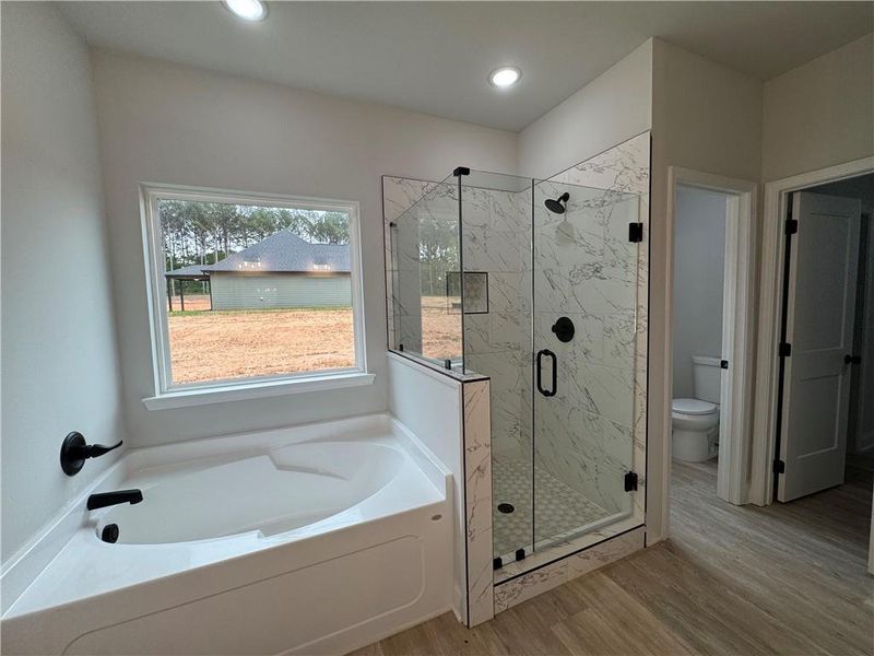 Furnished interior view inside a new home in , Toccoa (Image 8).