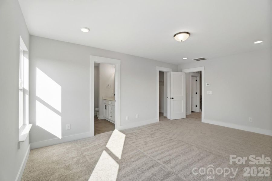 Spacious, unfurnished interior of a new home in , Waxhaw (Image 21).