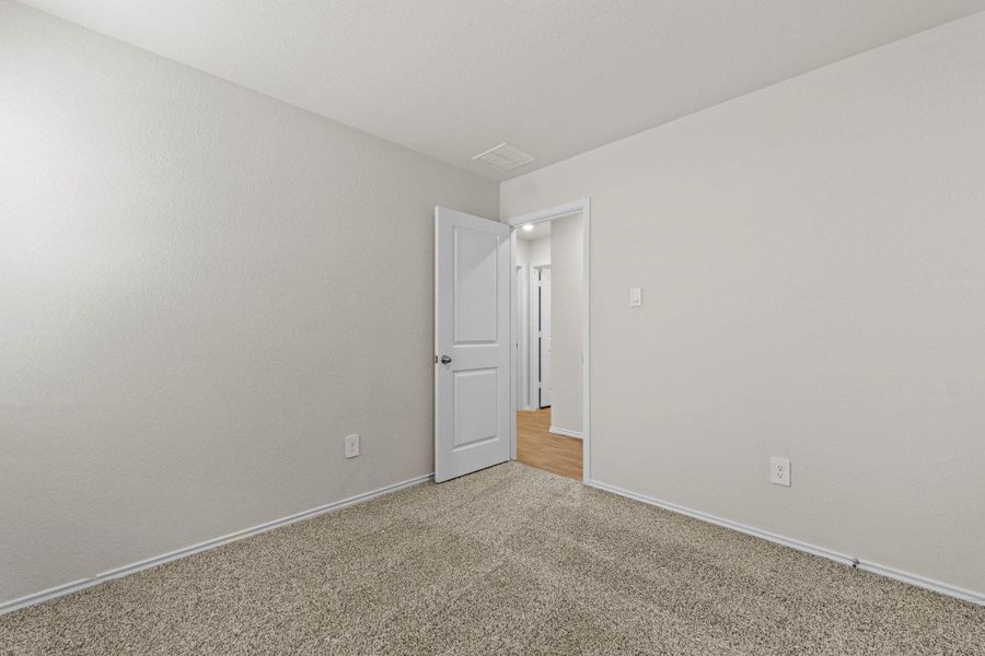 Spacious, unfurnished interior of a new home in Ladera, Luling (Image 18). Spacious, unfurnished interior of a new home in Ladera, Luling (Image 18).