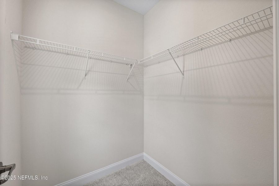 Spacious, unfurnished interior of a new home in , Jacksonville (Image 29).