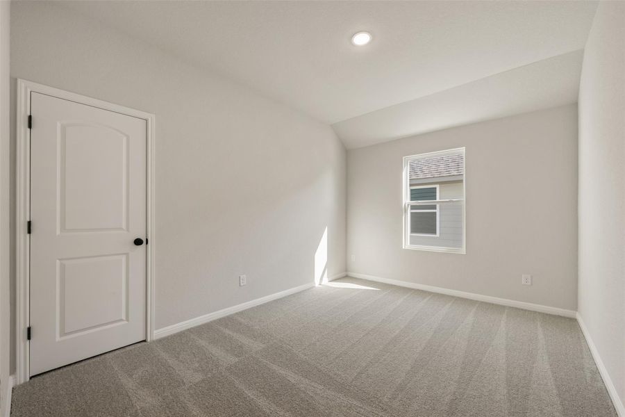 Representative images and renderings are for illustrative purposes. Actual structural options and design finishes of home may vary.