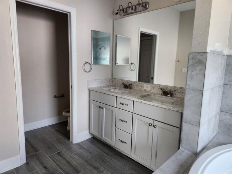 Furnished interior view inside a new home in , Plant City (Image 7). Furnished interior view inside a new home in , Plant City (Image 7).