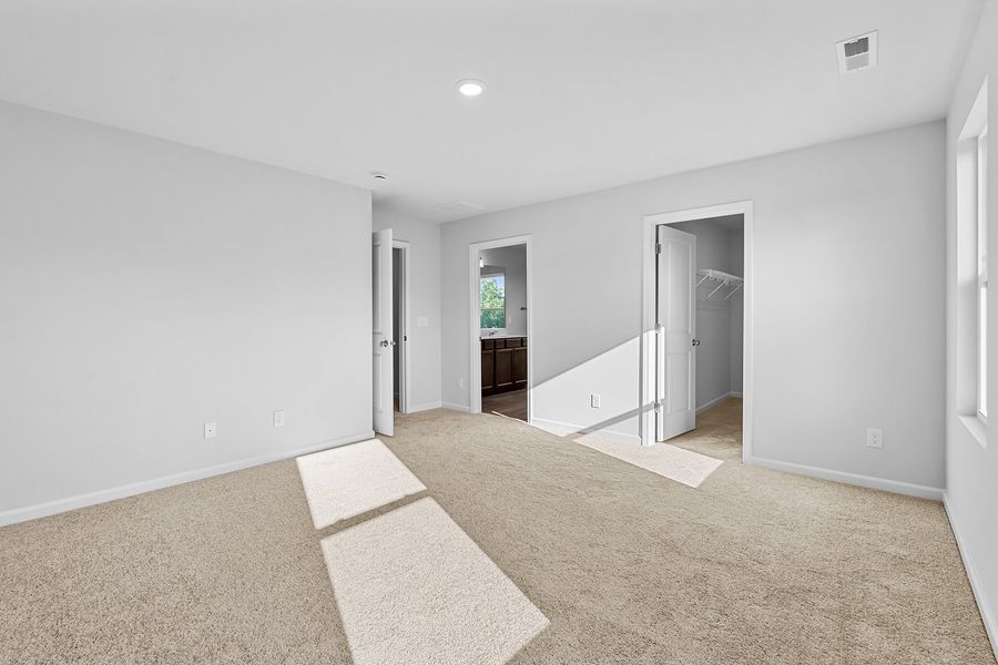 Spacious, unfurnished interior of a new home in Bell West, Kernersville (Image 28).
