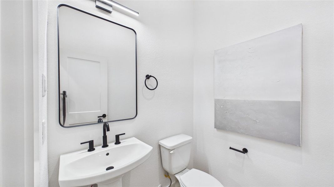 Furnished interior view inside a new home in Reynolds Landing, Houston (Image 15). Furnished interior view inside a new home in Reynolds Landing, Houston (Image 15).