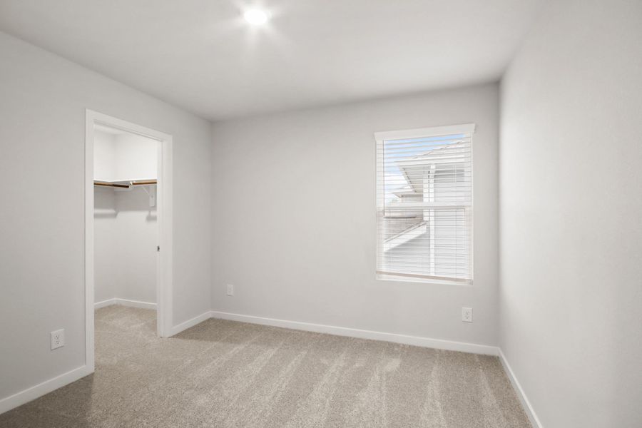 Spacious, unfurnished interior of a new home in Maple Heights, Porter (Image 14).