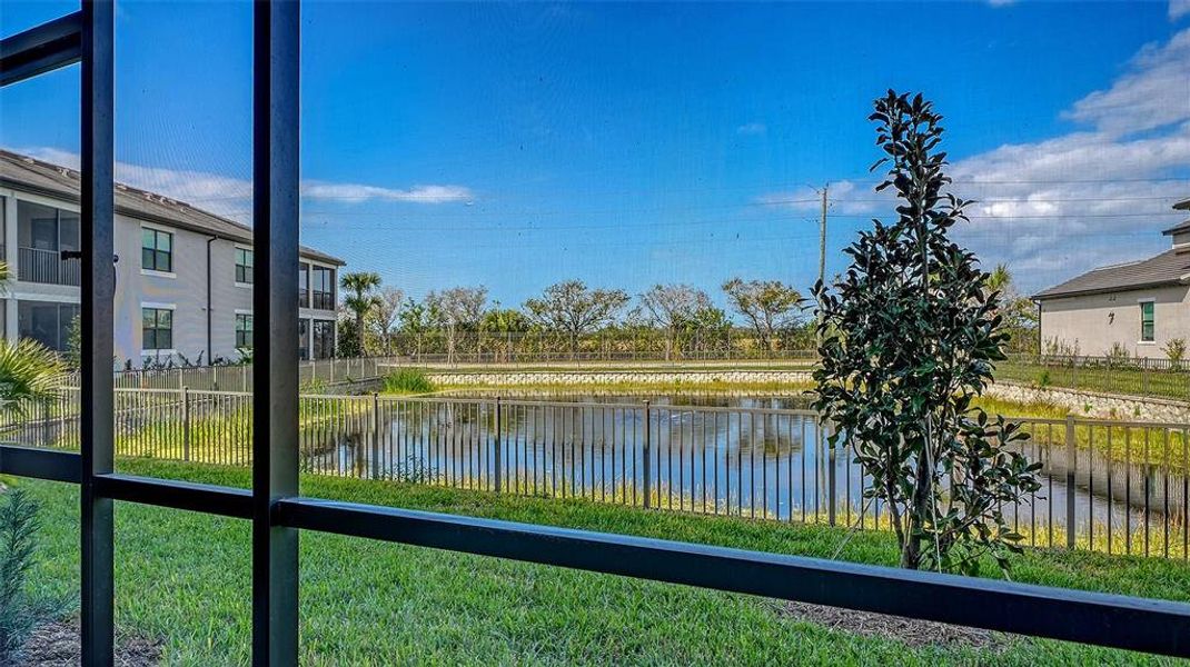 Exterior details and patio area of a home in Legends Cove, Bradenton (Image 27).