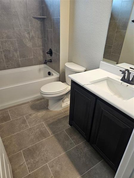 Furnished interior view inside a new home in Pecan Grove, Whitesboro (Image 8).