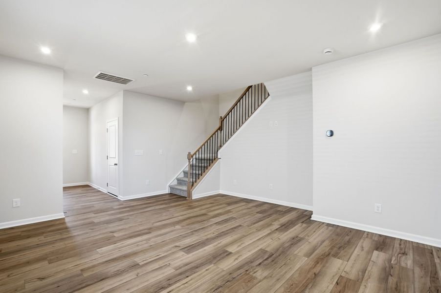 Spacious, unfurnished interior of a new home in Hedgecliff Townes, Kannapolis (Image 11).