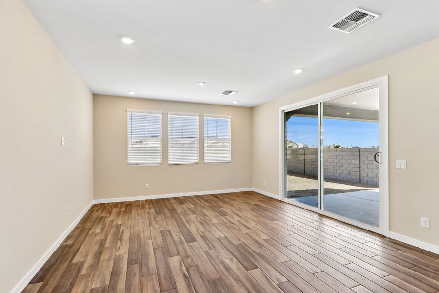 1,556sf New Home in Surprise, AZ.  - Slide 4