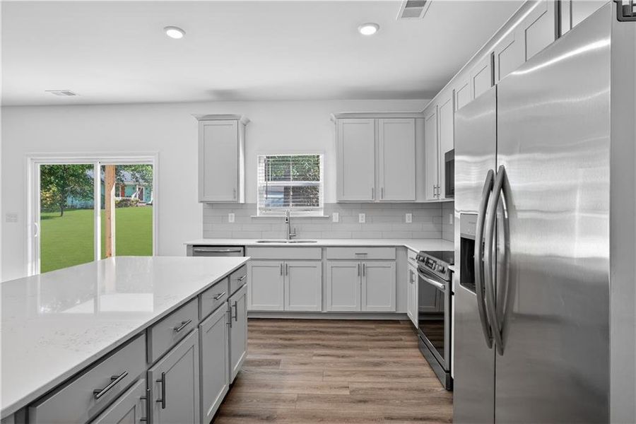 Furnished interior view inside a new home in Shadow Creek, Jackson (Image 8).