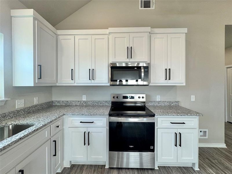Furnished interior view inside a new home in , Mabank (Image 4).