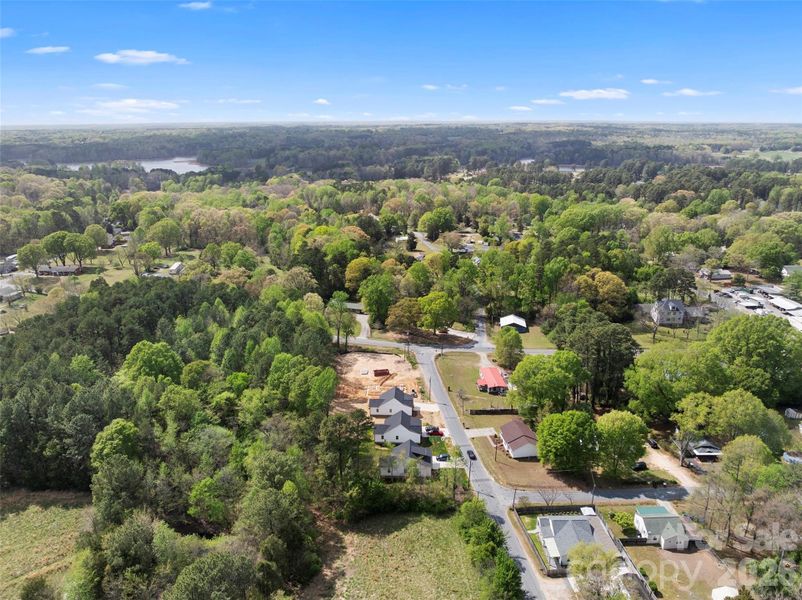 Image 22 of a home in .