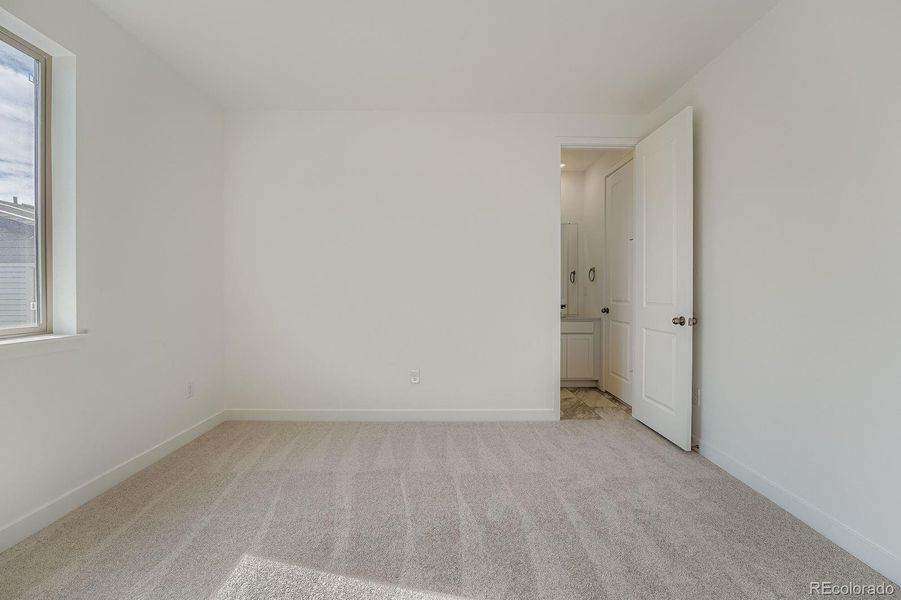 Spacious, unfurnished interior of a new home in Red Rocks Ranch: The Skyline Collection, Morrison (Image 11).