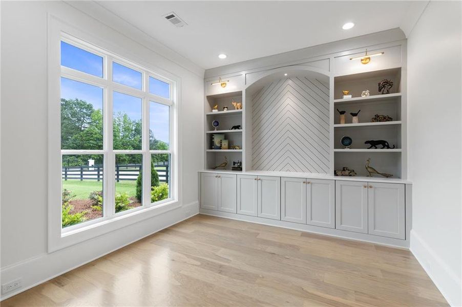 Spacious, unfurnished interior of a new home in , Bethlehem (Image 65). Spacious, unfurnished interior of a new home in , Bethlehem (Image 65).
