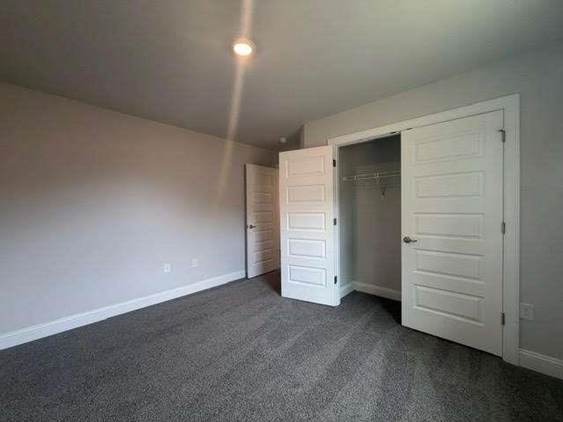 Spacious, unfurnished interior of a new home in Tuscany Hills, Douglasville (Image 29).