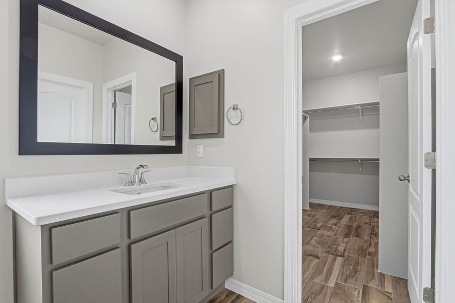 Representative furnished interior of a home built from the Arroyo by View Homes in Verdancia, Horizon City (Image 9).