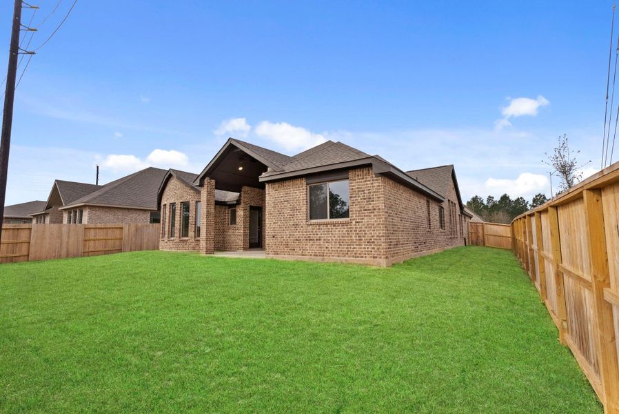 Exterior details and patio area of a home in Escondido, Magnolia (Image 4). Exterior details and patio area of a home in Escondido, Magnolia (Image 4).