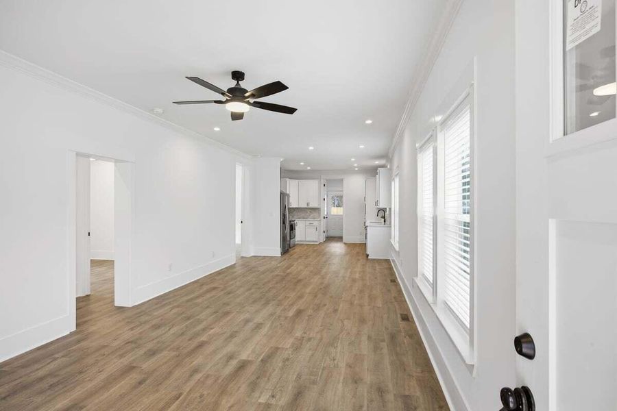 Spacious, unfurnished interior of a new home in , North Charleston (Image 10).