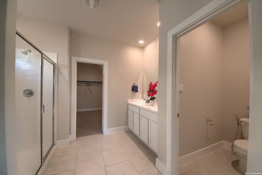 Furnished interior view inside a new home in Brookstone Creek, San Antonio (Image 16).