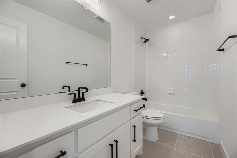 Furnished interior view inside a new home in Mosaic 40s, Celina (Image 11).