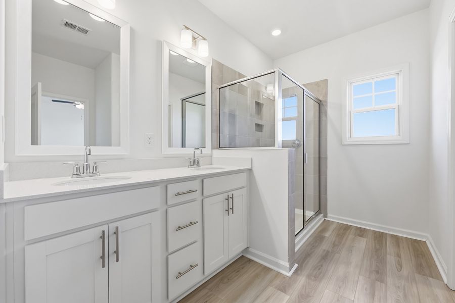 Representative furnished interior of a home built from the Driftwood II by Great Southern Homes in Ashrei, Gaston (Image 19).