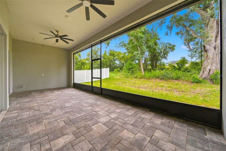 Exterior details and patio area of a home in , Apopka (Image 26).