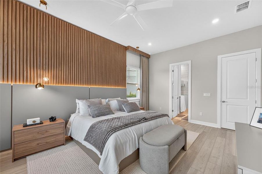 Furnished interior view inside a new home in , Orlando (Image 54).