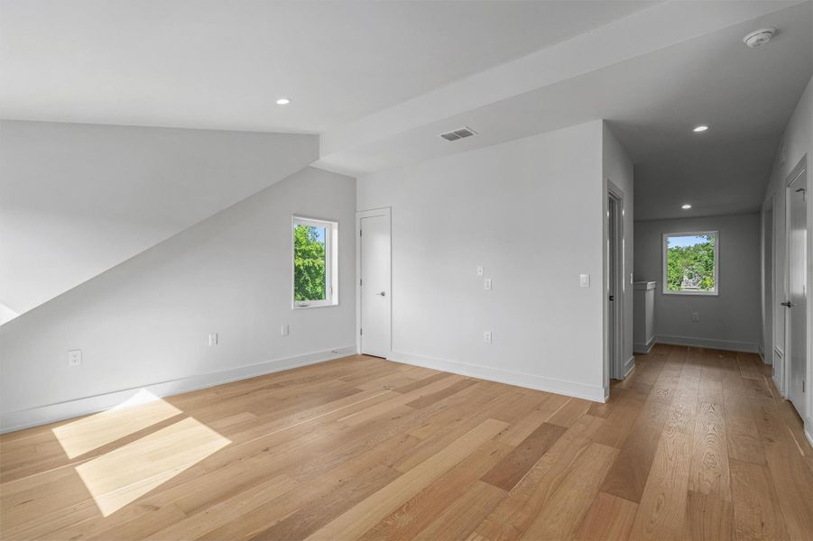 This level flexes to fit your lifestyle. This level flexes to fit your lifestyle.