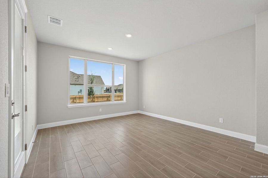 Spacious, unfurnished interior of a new home in , Castroville (Image 13).