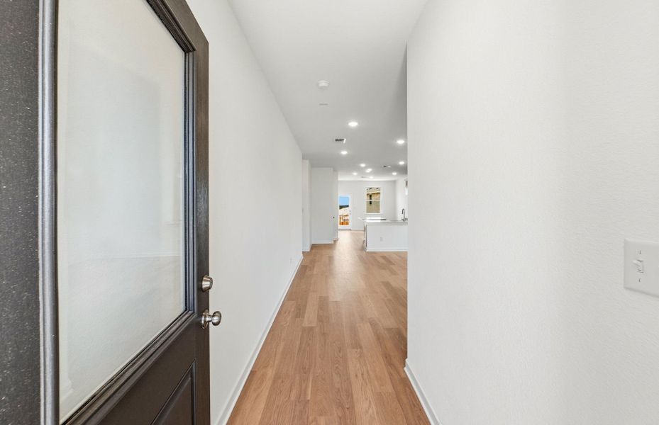 Spacious, unfurnished interior of a new home in La Cima, San Marcos (Image 46).