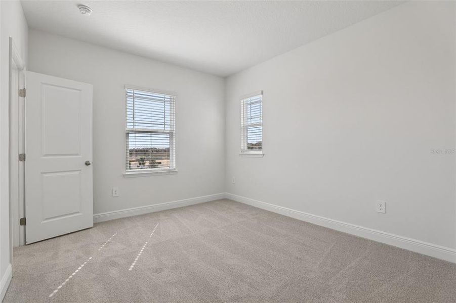 Spacious, unfurnished interior of a new home in Cyrene at Minneola, Minneola (Image 40).